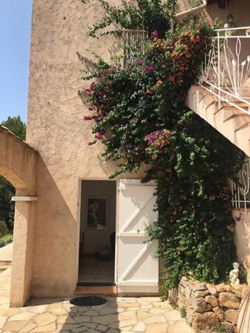 Experience The Provencal Dream Lägenhet Taradeau Exteriör bild